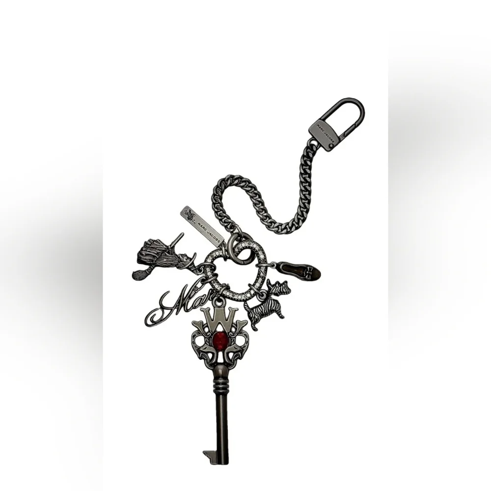 🧙MARC JACOBS X WIZARD OF OZ THE WICKED WITCH TOTE BAG+BAG CHARM - Picture 14 of 17